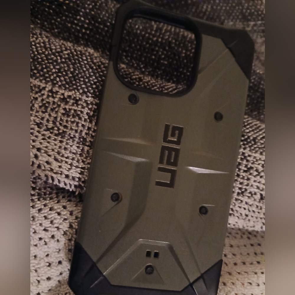 UAG iphone 15 Max Case
